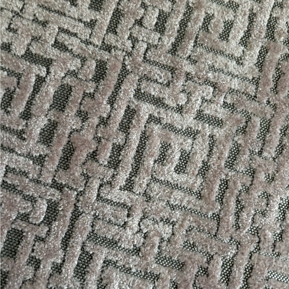 WEST ELM matrix pattern pale pink/grey velvet flocked pillow cover. EUC, 20x20 - Picture 3 of 5